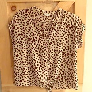 Light weight casual or dress up shirt